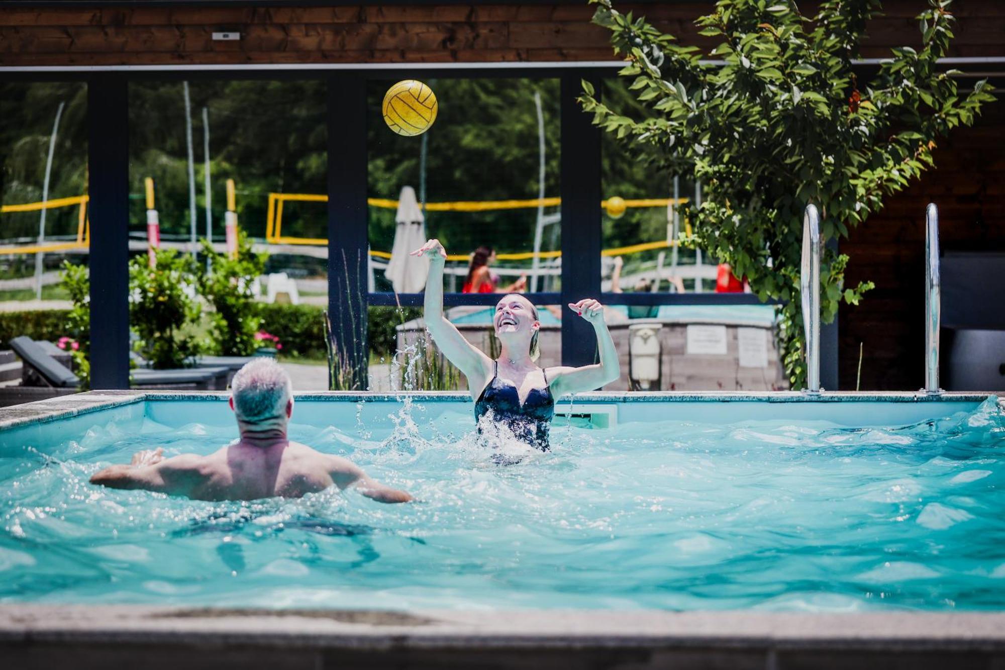 Mohacsi Wellness Vendeghaz Es Lovasklub Hotel Ngoại thất bức ảnh